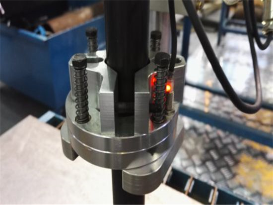 Stroj za rezanje kovinskih plošč s težkimi okvirji / CNC plazma rezalnik