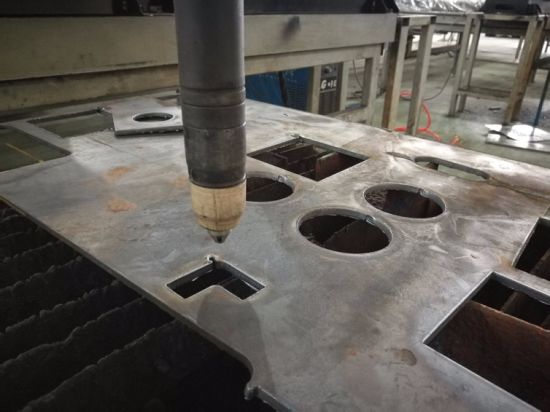 CNC Plazma in plamen jeklene pločevine Aluminum Plate Cutting Machine