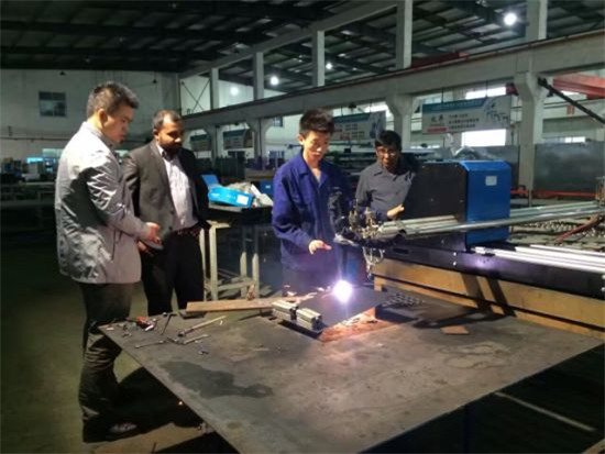 Dobra kakovost cnc plazma rezanje stroj Kitajska tovarniška cena