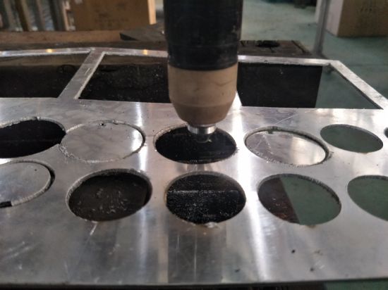 Prenosni tip Majhni Gantry CNC plamen / plazemski rezalni stroj