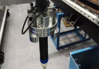 Poceni prenosni CNC plazma rezalni stroj s tovarniško nizko ceno plazma rezalnik, narejen na Kitajskem